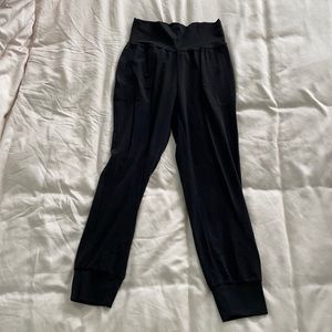 Athleta Salutation Joggers - Black